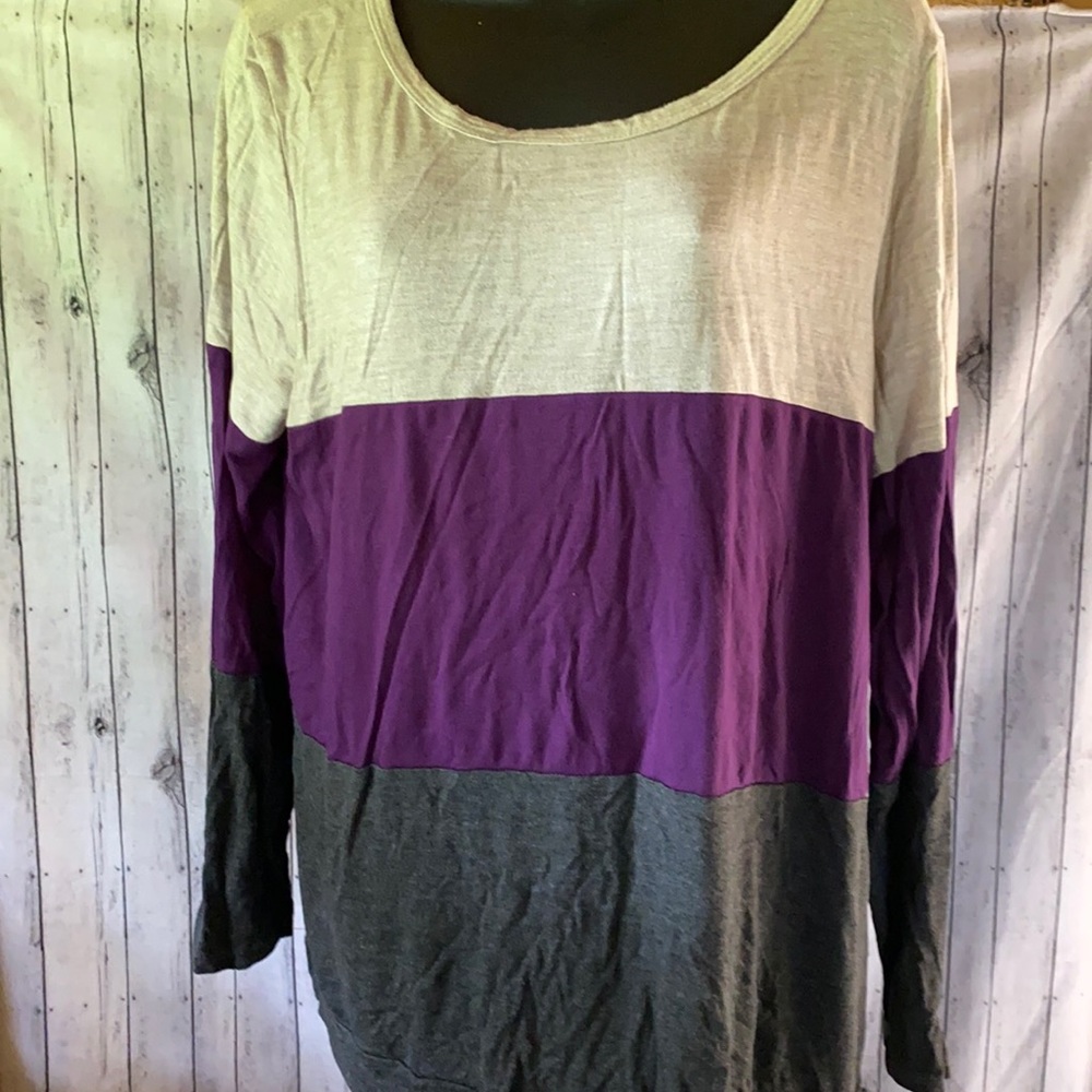 Women’s Color Block Top. Chic Soul. Size XL